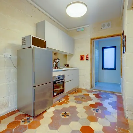 And Cosy 2br In By Buena Vista Valletta